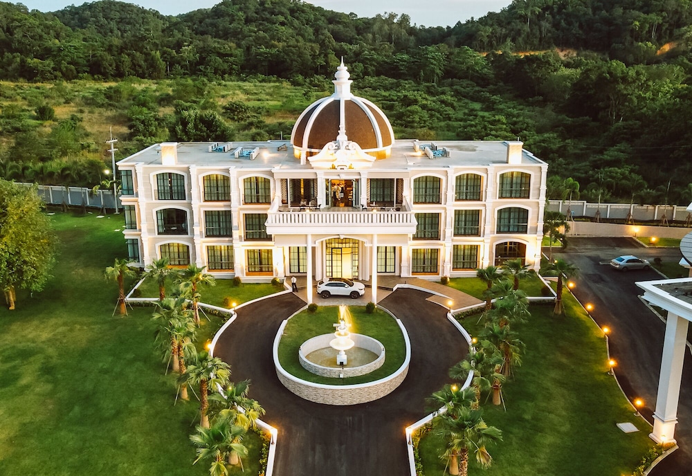 Grand Lord Hotel& Residence