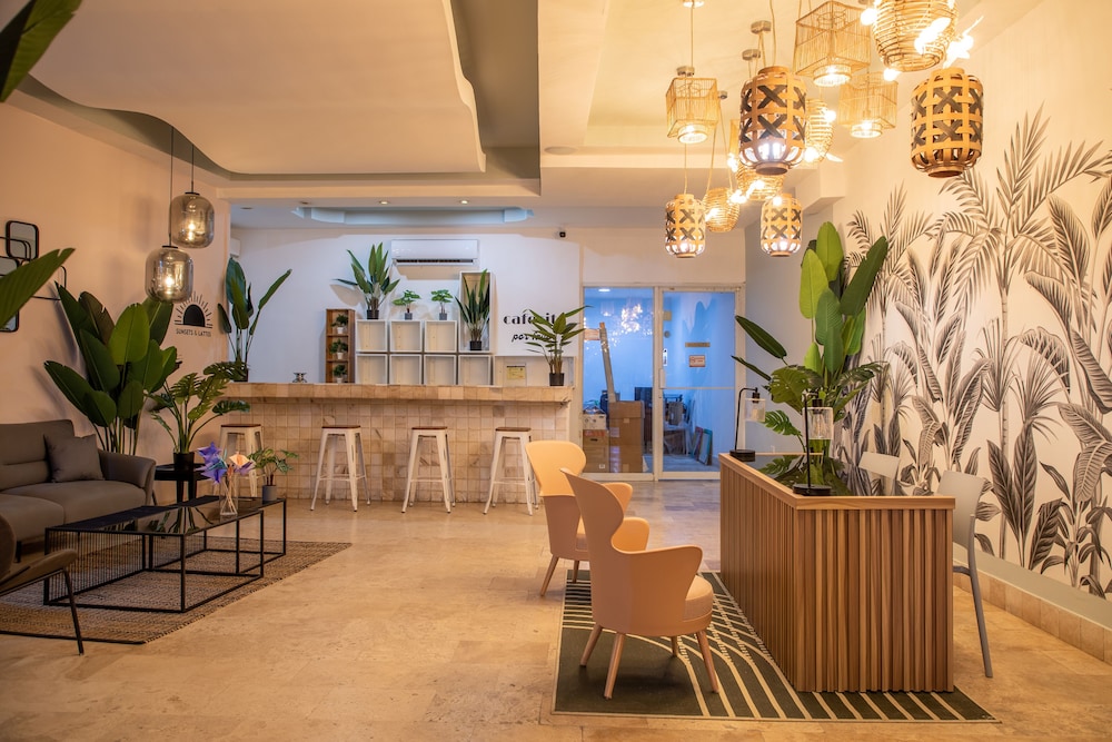 Amador Ocean View Hotel & Suites