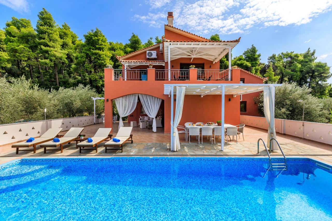 Villa Pine Trees By Kardous
