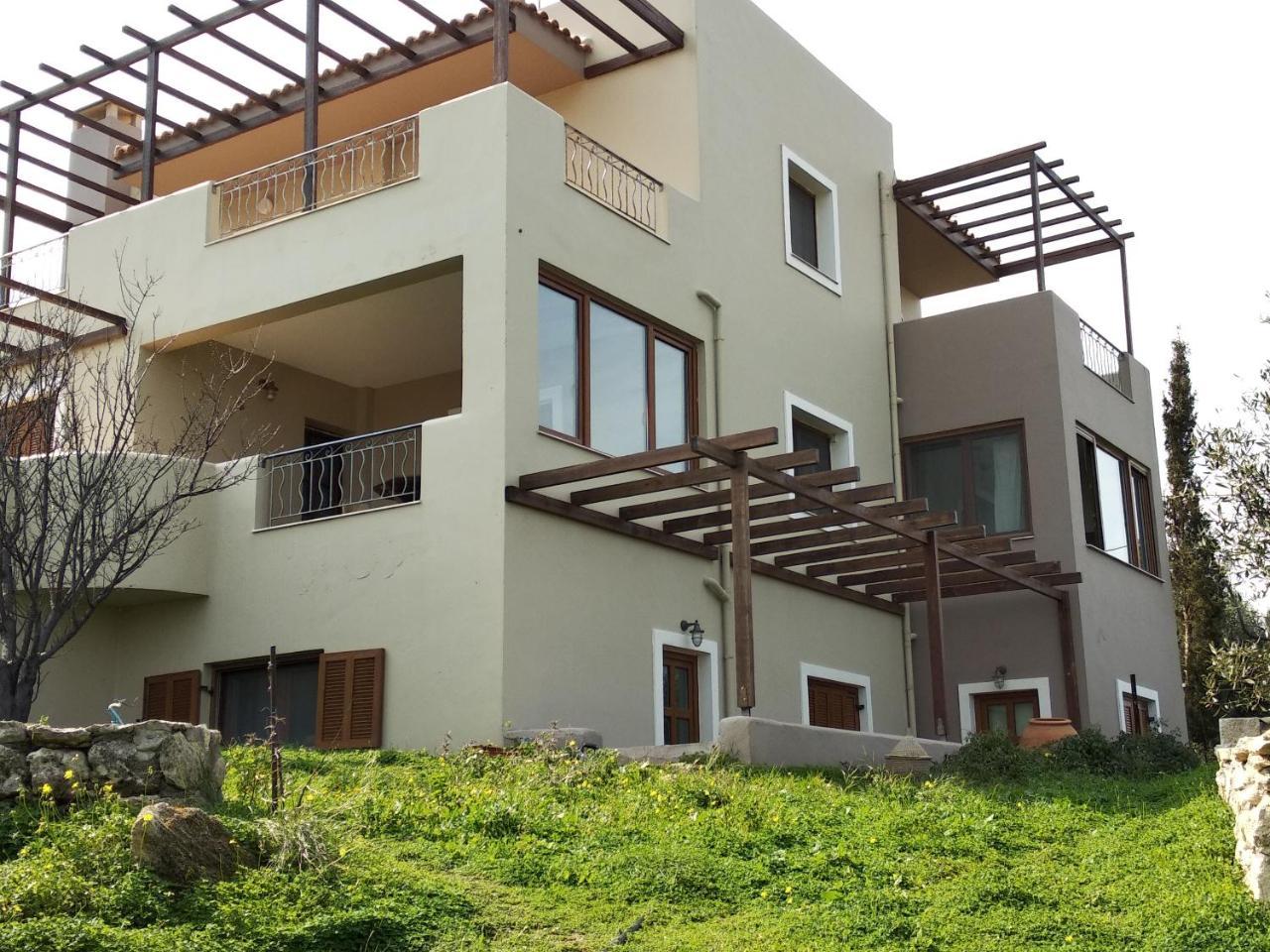 Villa Serapis Aletraki Off Grid