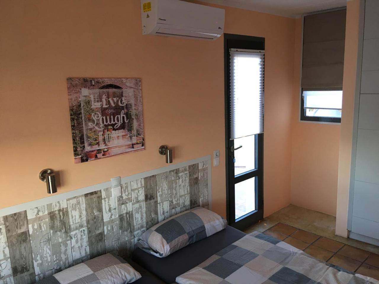 Anissaras Beach Apartments