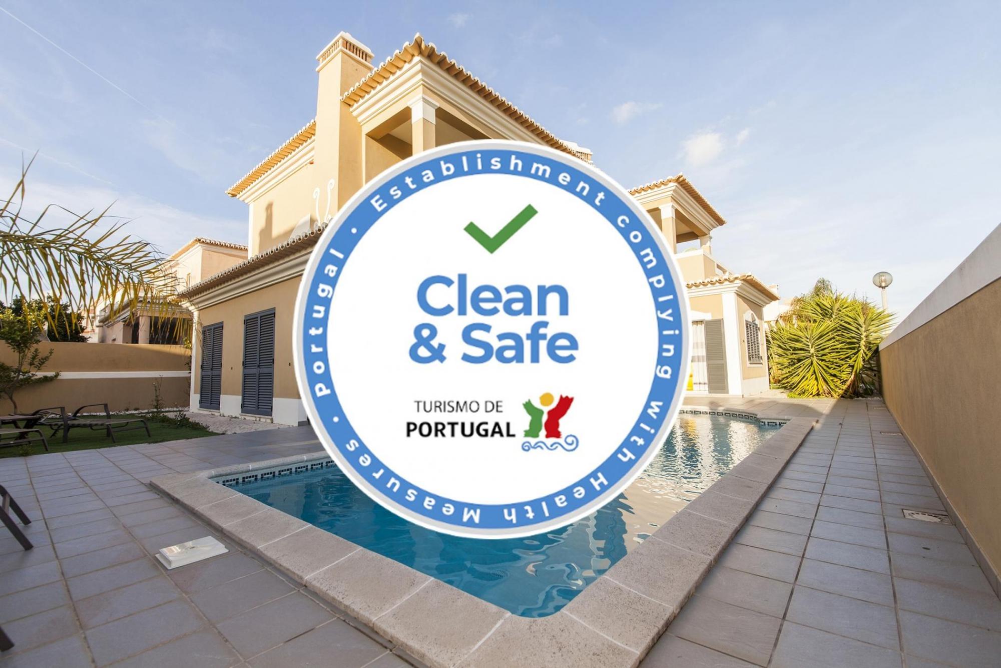 Porto De Mós Luxury Villa