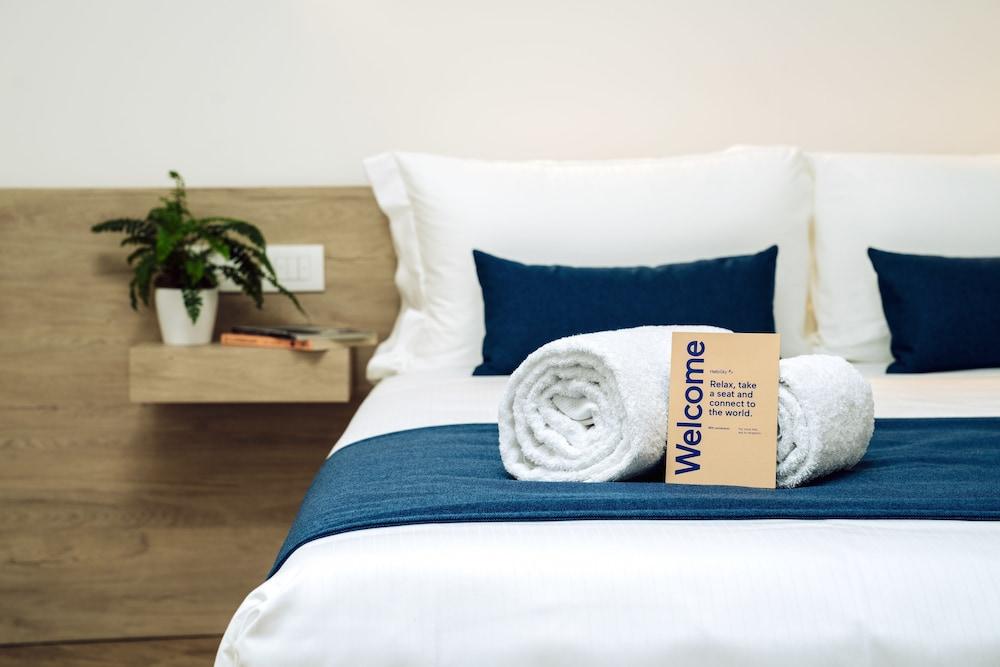 The Hellosky Air Rooms & Lounge