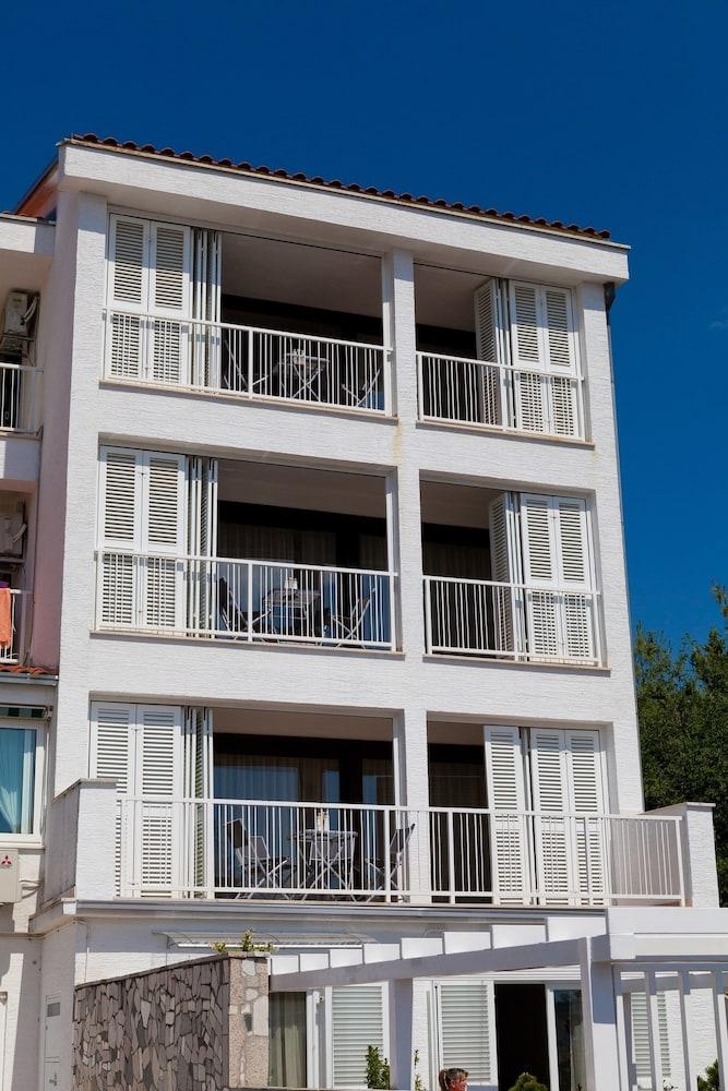 Apartments Casa Bianca