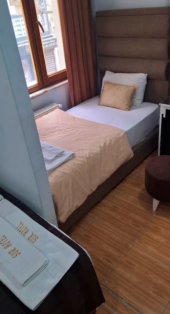 Sur 1 Hotel