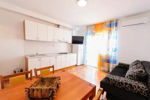 Apartments Iva