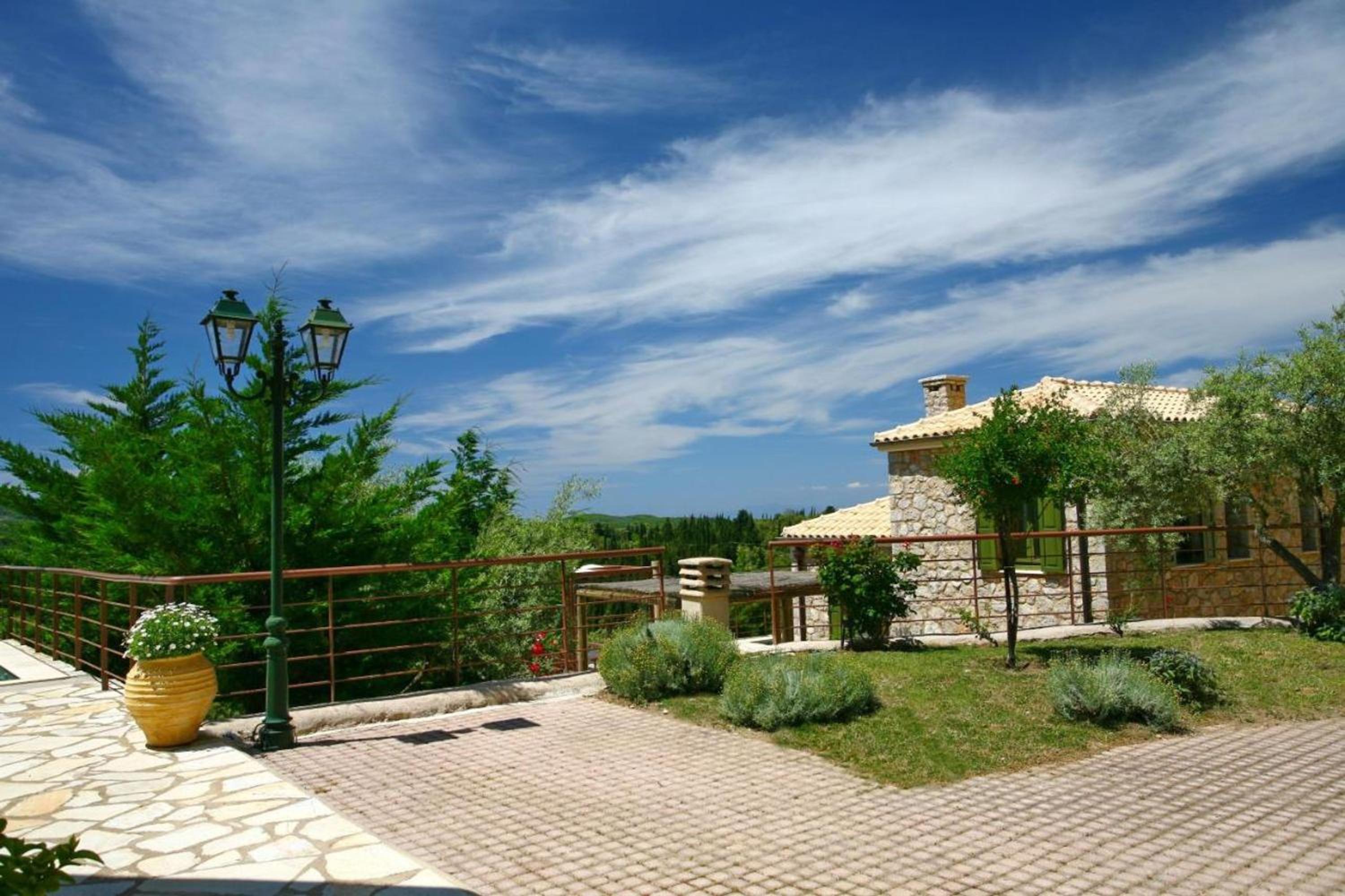 Asplathia Villas & Architect House