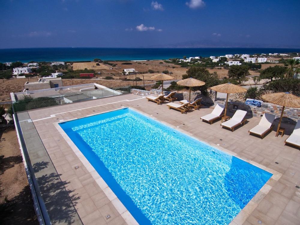 Phoenicia Naxos