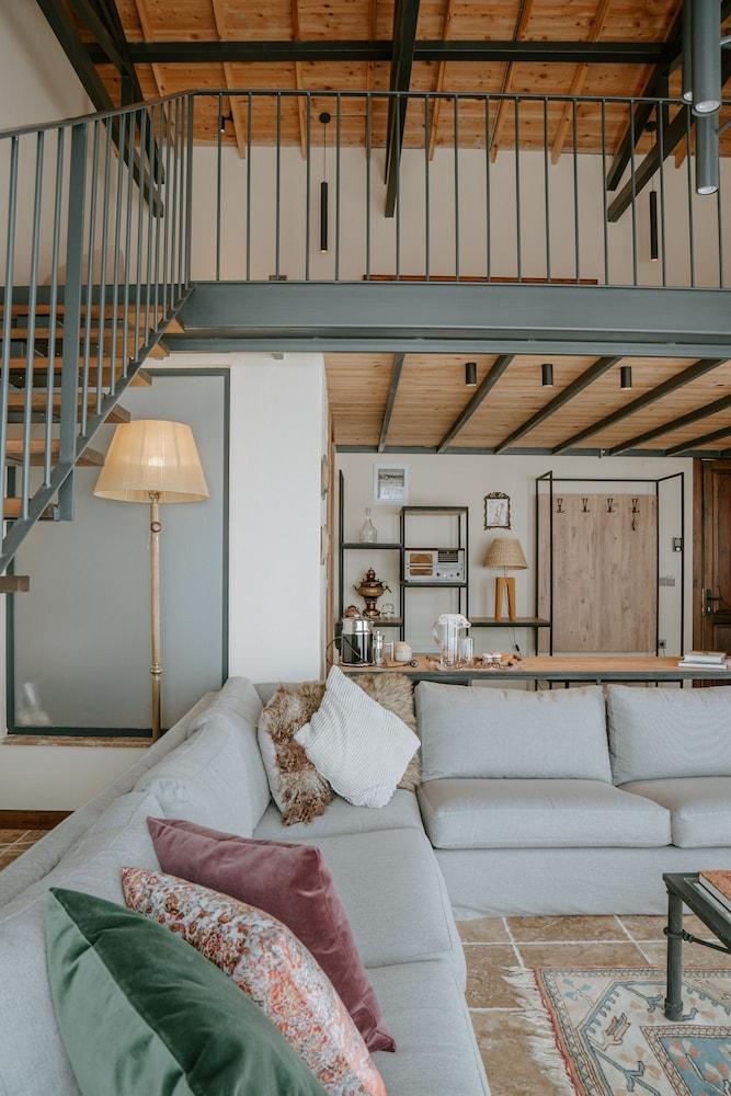 Ciy Restaurant & Konukevi