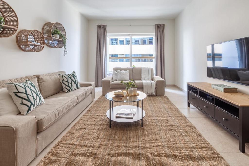 Elite Residence by Frank Porter