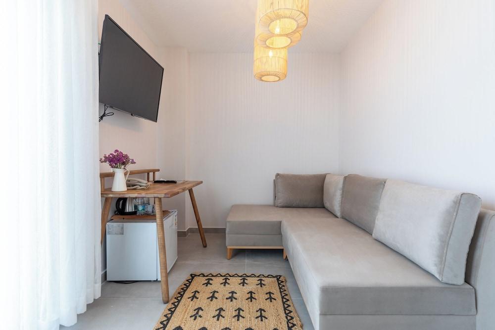 Cumbalica Garden Hotel