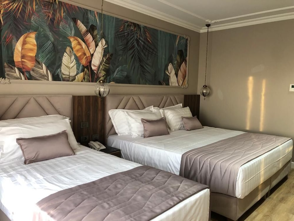 Sunrise Premium Hotel