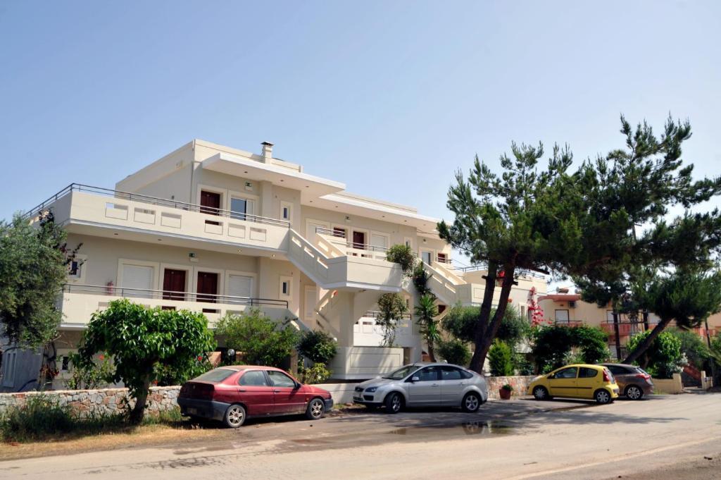 Merabello Apartments & Villa