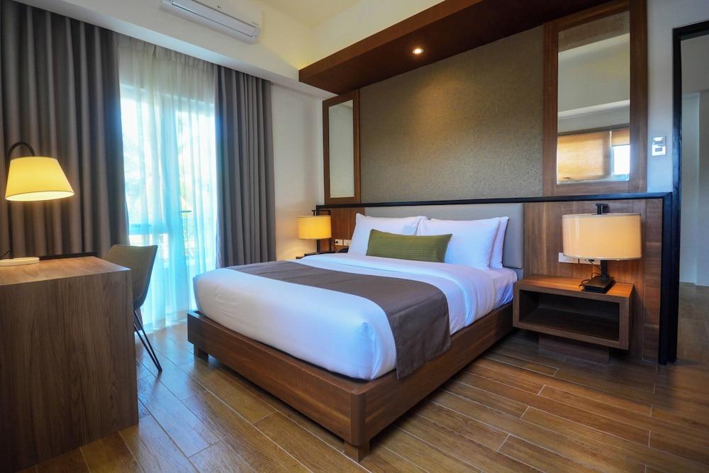 Sotogrande Hotel Palawan