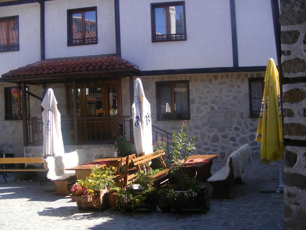 Todeva House