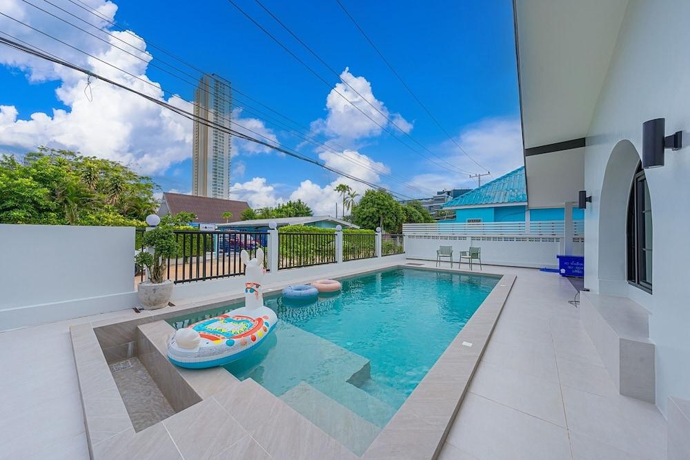 The 38 Pool Villas