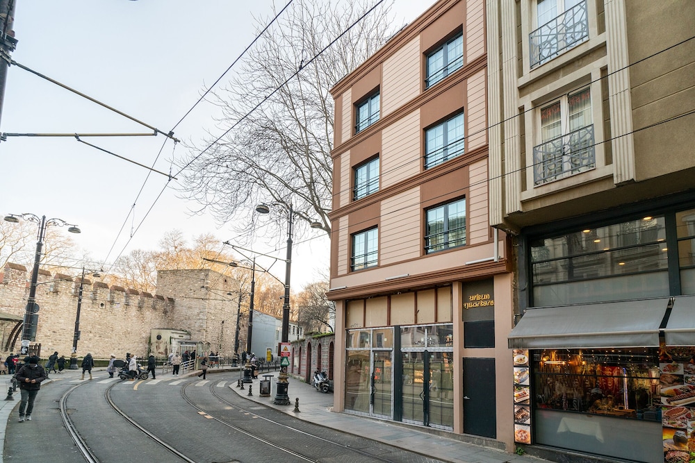 Urban Quarters