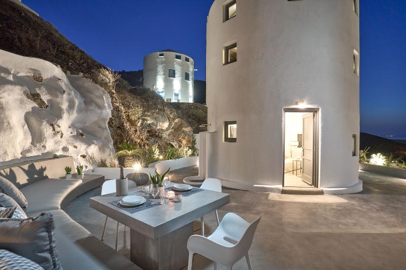 Topos Exclusive Windmill Villas
