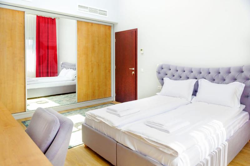 H11 Downtown Apartments