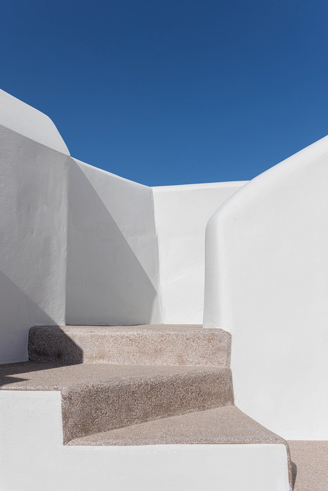 Kanava Cave Winery Villa