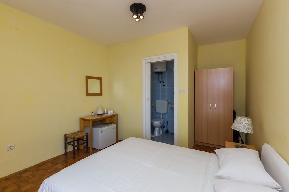 Beautiful Nest Rooms