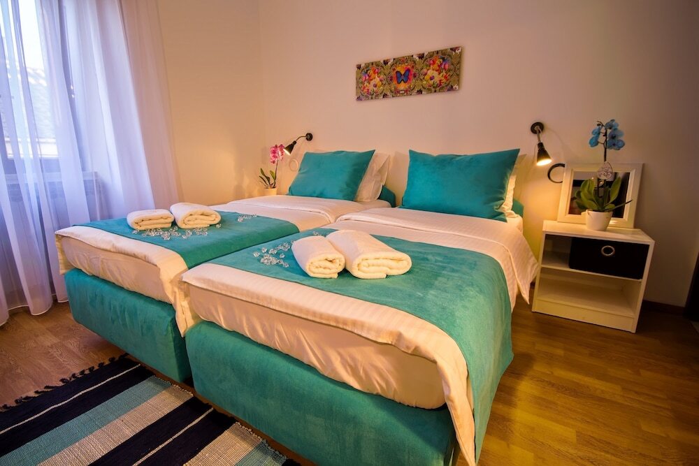 Hotel Omir