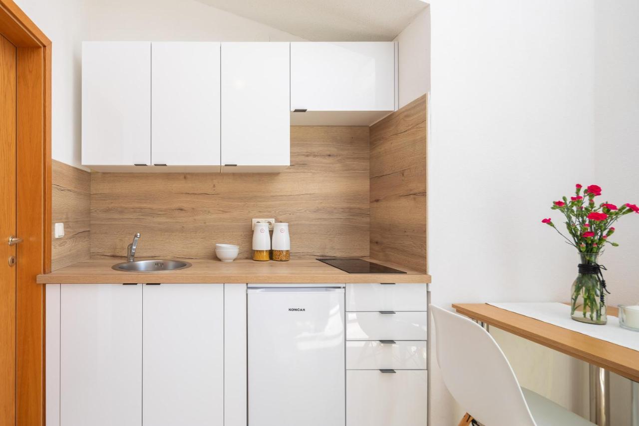 Apartment Tihi