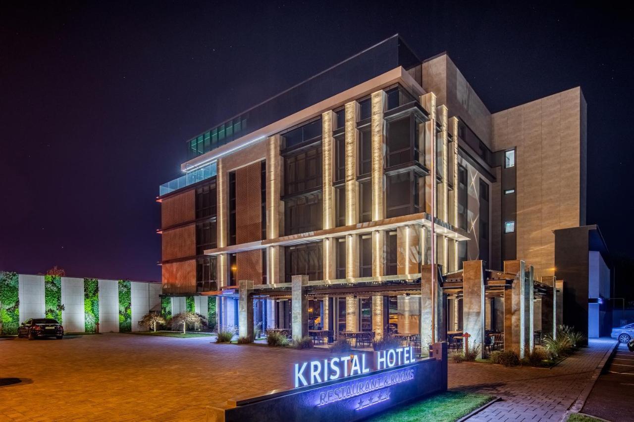 Kristal Hotel