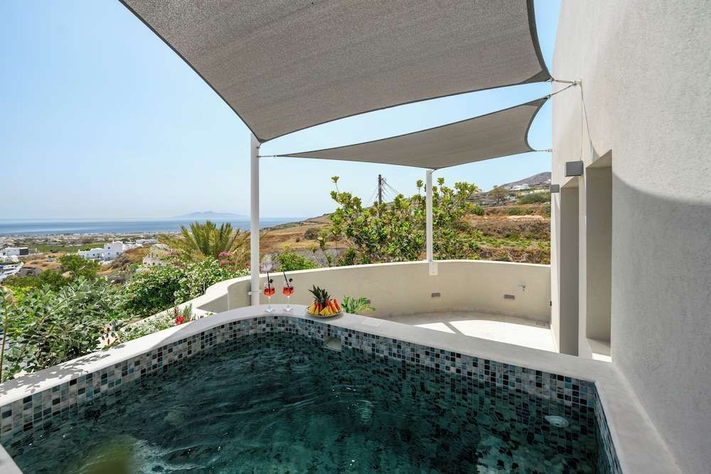Galaria Serenity Suites