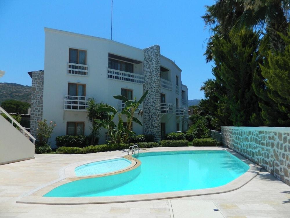 Mercans Bodrum Beach Hotel